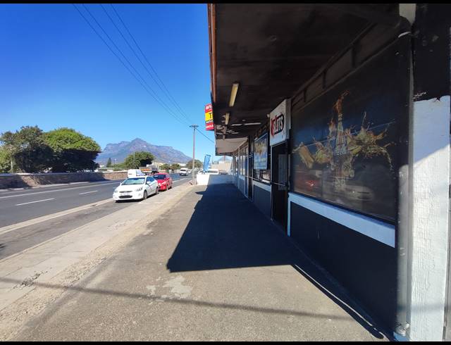 640M² RETAIL FOR SALE IN MAITLAND